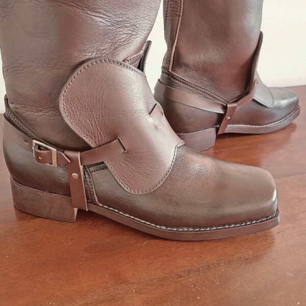 Musketeer tall boots - Image 14